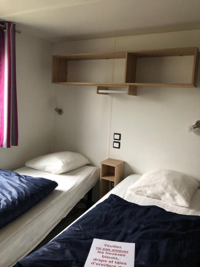 Saint-Etienne-du-Bois  Camping Du Sevron מראה חיצוני תמונה