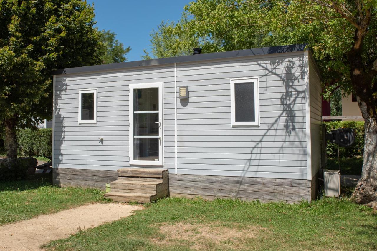 Saint-Etienne-du-Bois  Camping Du Sevron מראה חיצוני תמונה