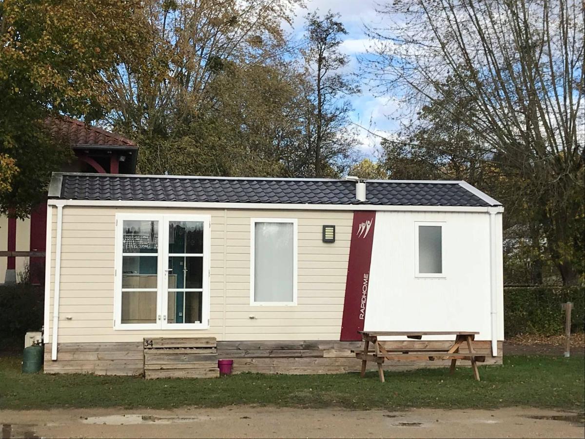 Saint-Etienne-du-Bois  Camping Du Sevron מראה חיצוני תמונה